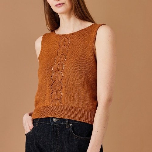 891162 Top vest med hulmønster_Elise