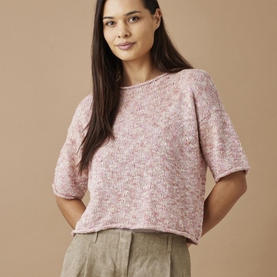 T-shirt med rullekanter - Iris by Permin