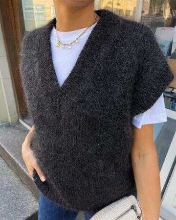 Weekend Slipover V-neck - PetiteKnit